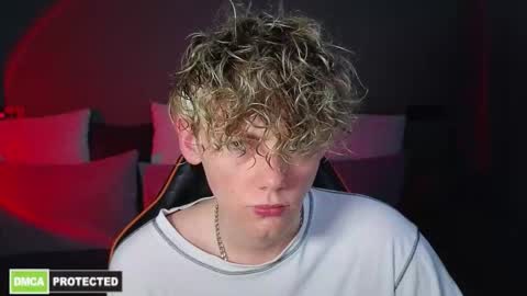 Snapshot of kirill_20_cm chatting on 03/24/26, 12:10 Kirill and Andrey online show from 03/24/26, 12:10