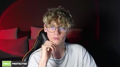 Snapshot of kirill_20_cm chatting on 03/28/26, 12:16 Kirill and Andrey online show from 03/28/26, 12:16