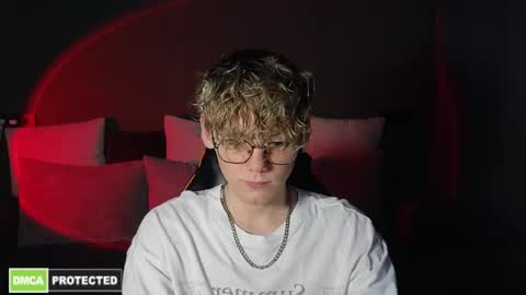 Snapshot of kirill_20_cm chatting on 04/05/26, 11:13 Kirill and Andrey online show from 04/05/26, 11:13