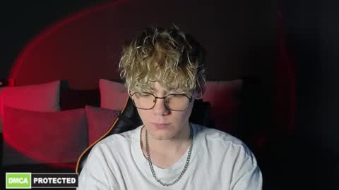 Snapshot of kirill_20_cm chatting on 04/06/26, 04:46 Kirill and Andrey online show from 04/06/26, 04:46