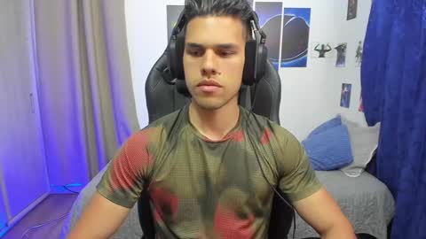 Snapshot of kiritosexhot chatting on 12/20/24, 03:36 Jacob online show from 12/20/24, 03:36