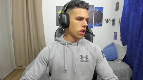 Snapshot of kiritosexhot chatting on 12/21/24, 07:13 Jacob online show from 12/21/24, 07:13