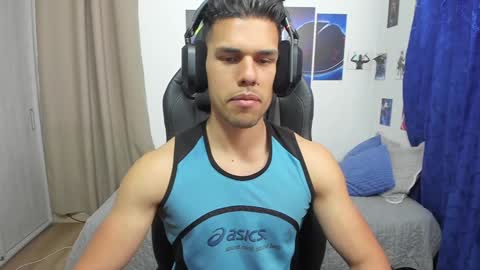 Snapshot of kiritosexhot chatting on 12/21/24, 10:40 Jacob online show from 12/21/24, 10:40