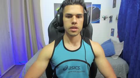 Snapshot of kiritosexhot chatting on 12/22/24, 01:45 Jacob online show from 12/22/24, 01:45