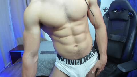 Snapshot of kiritosexhot chatting on 01/06/25, 04:36 Jacob online show from 01/06/25, 04:36