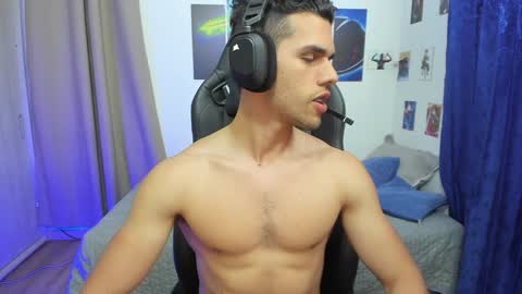 Snapshot of kiritosexhot chatting on 01/31/25, 04:14 Jacob online show from 01/31/25, 04:14