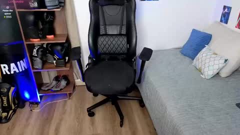 Snapshot of kiritosexhot chatting on 10/28/25, 02:59 Jacob online show from 10/28/25, 02:59