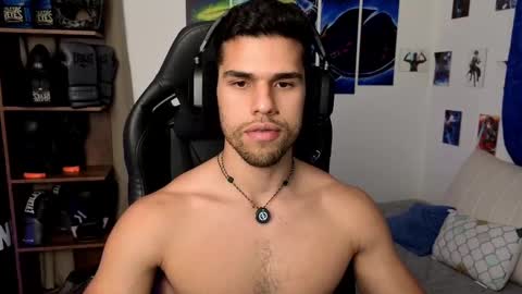 Snapshot of kiritosexhot chatting on 11/18/25, 04:06 Jacob online show from 11/18/25, 04:06