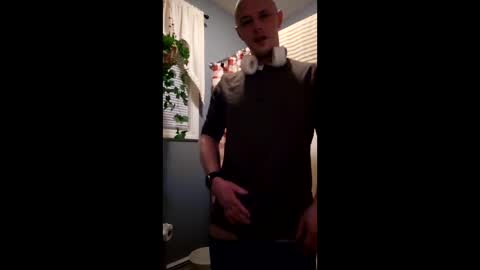 Snapshot of kirke1993 chatting on 04/20/26, 03:20 kirke1993 online show from 04/20/26, 03:20