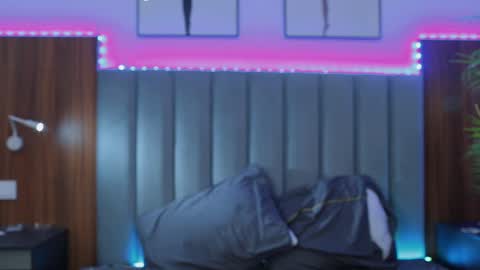 Snapshot of kirsten_xxx chatting on 01/19/25, 03:08 Risha online show from 01/19/25, 03:08