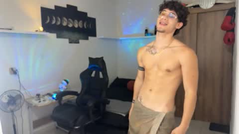 Snapshot of kisan_smith chatting on 02/14/26, 04:42 Kisan online show from 02/14/26, 04:42