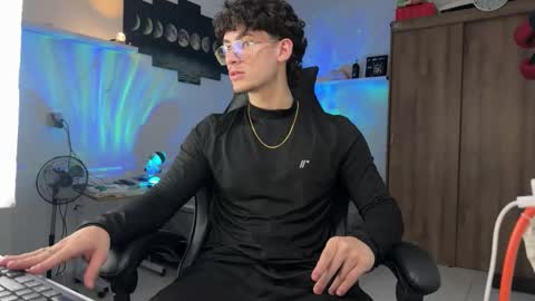 Snapshot of kisan_smith chatting on 03/04/26, 01:33 Kisan online show from 03/04/26, 01:33