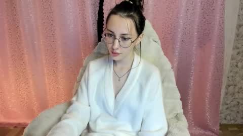 Snapshot of kiskisw chatting on 10/11/25, 05:55 Asty online show from 10/11/25, 05:55