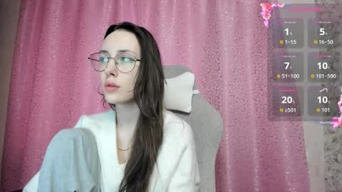 Snapshot of kiskisw chatting on 10/17/25, 05:54 Asty online show from 10/17/25, 05:54