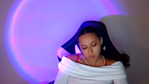 Snapshot of kiss_ameliaa chatting on 09/24/25, 07:33 kiss_ameliaa online show from 09/24/25, 07:33