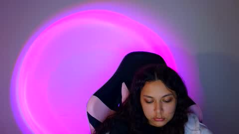 Snapshot of kiss_ameliaa chatting on 10/17/25, 07:33 kiss_ameliaa online show from 10/17/25, 07:33