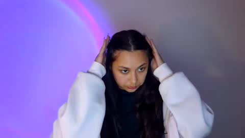 Snapshot of kiss_ameliaa chatting on 10/28/25, 10:30 kiss_ameliaa online show from 10/28/25, 10:30