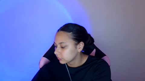 Snapshot of kiss_ameliaa chatting on 10/30/25, 01:45 kiss_ameliaa online show from 10/30/25, 01:45