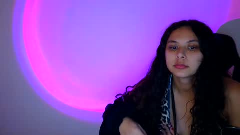 Snapshot of kiss_ameliaa chatting on 11/27/25, 08:55 kiss_ameliaa online show from 11/27/25, 08:55