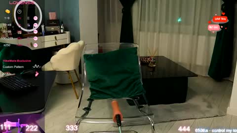 Snapshot of kiss_katy chatting on 02/28/25, 02:42 kiss_katy online show from 02/28/25, 02:42