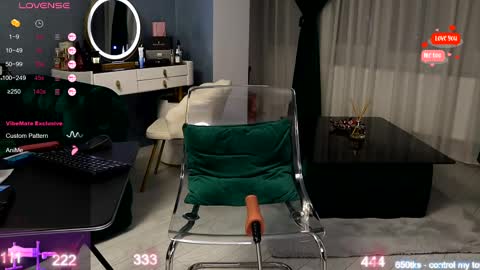 Snapshot of kiss_katy chatting on 03/03/25, 02:58 kiss_katy online show from 03/03/25, 02:58