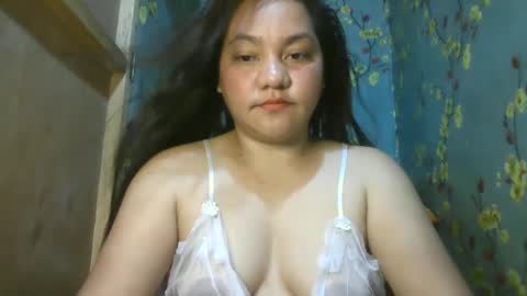 Snapshot of kiss_me_loves chatting on 01/26/25, 02:45 kiss_me_loves online show from 01/26/25, 02:45