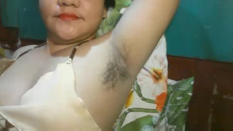 Snapshot of kiss_me_loves chatting on 09/12/25, 11:48 kiss_me_loves online show from 09/12/25, 11:48