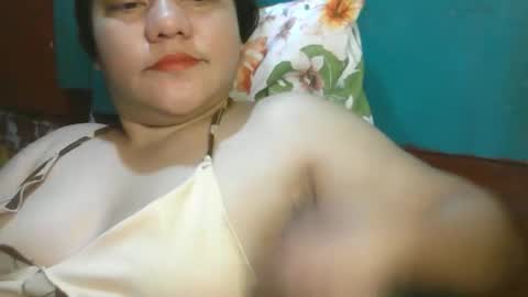 Snapshot of kiss_me_loves chatting on 09/28/25, 12:16 kiss_me_loves online show from 09/28/25, 12:16