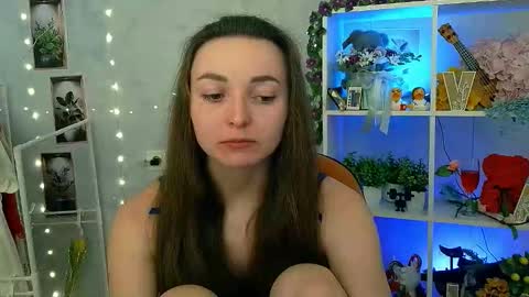 Snapshot of kiss_shy chatting on 03/17/26, 02:20 Valeria online show from 03/17/26, 02:20