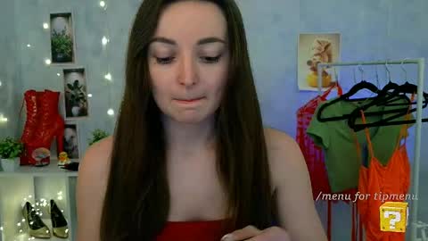 Snapshot of kiss_shy chatting on 04/19/26, 01:32 Valeria online show from 04/19/26, 01:32