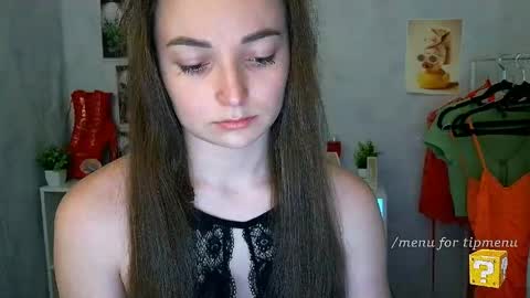 Snapshot of kiss_shy chatting on 04/20/26, 01:36 Valeria online show from 04/20/26, 01:36