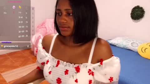 Snapshot of kiss_violet chatting on 12/29/24, 01:13 Violet online show from 12/29/24, 01:13