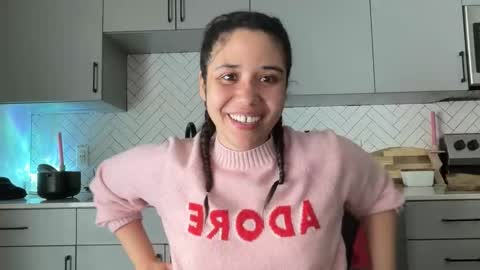 Snapshot of kissandcurrency chatting on 03/18/26, 09:29 Kiss Currency online show from 03/18/26, 09:29