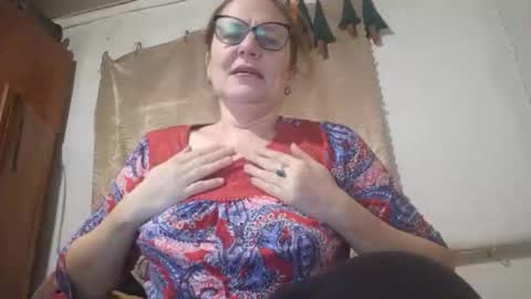 Snapshot of kissandvibe chatting on 12/04/25, 08:01 kissandvibe online show from 12/04/25, 08:01