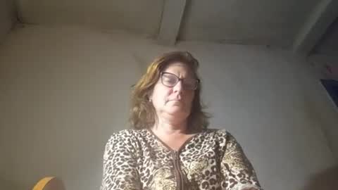 kissandvibe online show from 08/01/26, 07:46
