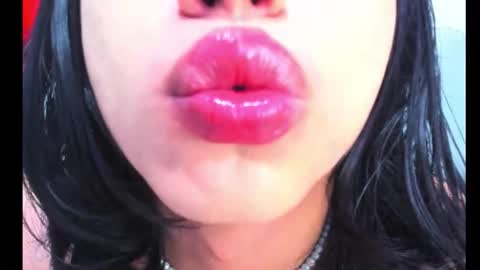 Snapshot of kisshott160 chatting on 12/04/25, 03:43 Kisshott160 online show from 12/04/25, 03:43