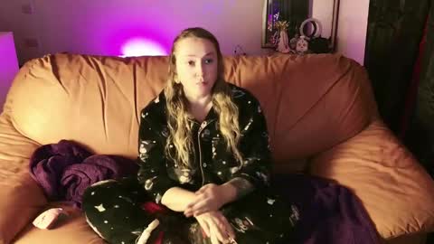 kissica online show from 01/14/25, 04:50