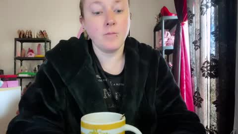 Snapshot of kissica chatting on 03/31/26, 02:28 kissica online show from 03/31/26, 02:28