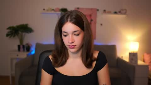 Sisi online show from 10/21/25, 01:12