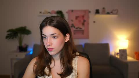 Snapshot of kissiecat chatting on 04/30/26, 12:22 Sisi online show from 04/30/26, 12:22