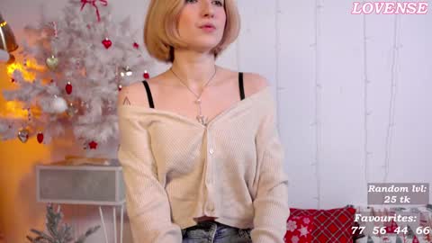 Snapshot of kisskiss_muah chatting on 01/10/25, 02:13 Kate  online show from 01/10/25, 02:13