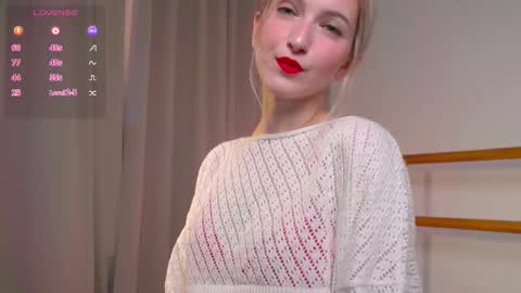 Snapshot of kisskiss_muah chatting on 09/23/25, 02:09 Kate  online show from 09/23/25, 02:09