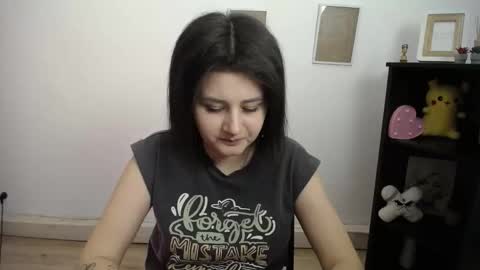 Snapshot of kissleoxx chatting on 03/16/26, 01:15 kissleoxx online show from 03/16/26, 01:15