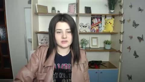 Snapshot of kissleoxx chatting on 04/14/26, 11:27 kissleoxx online show from 04/14/26, 11:27