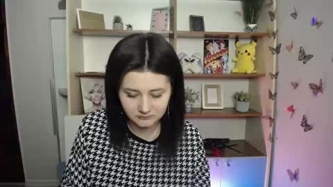 Snapshot of kissleoxx chatting on 04/16/26, 12:17 kissleoxx online show from 04/16/26, 12:17