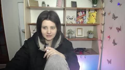 Snapshot of kissleoxx chatting on 04/17/26, 12:19 kissleoxx online show from 04/17/26, 12:19