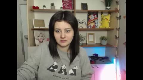 Snapshot of kissleoxx chatting on 04/21/26, 12:11 kissleoxx online show from 04/21/26, 12:11