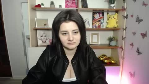 Snapshot of kissleoxx chatting on 05/15/26, 12:12 kissleoxx online show from 05/15/26, 12:12