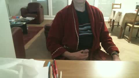 Snapshot of kisslog1 chatting on 12/01/24, 05:24 kisslog1 online show from 12/01/24, 05:24