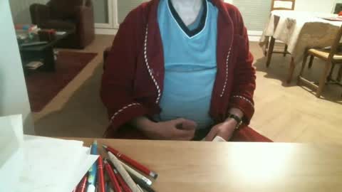 Snapshot of kisslog1 chatting on 01/03/25, 04:44 kisslog1 online show from 01/03/25, 04:44